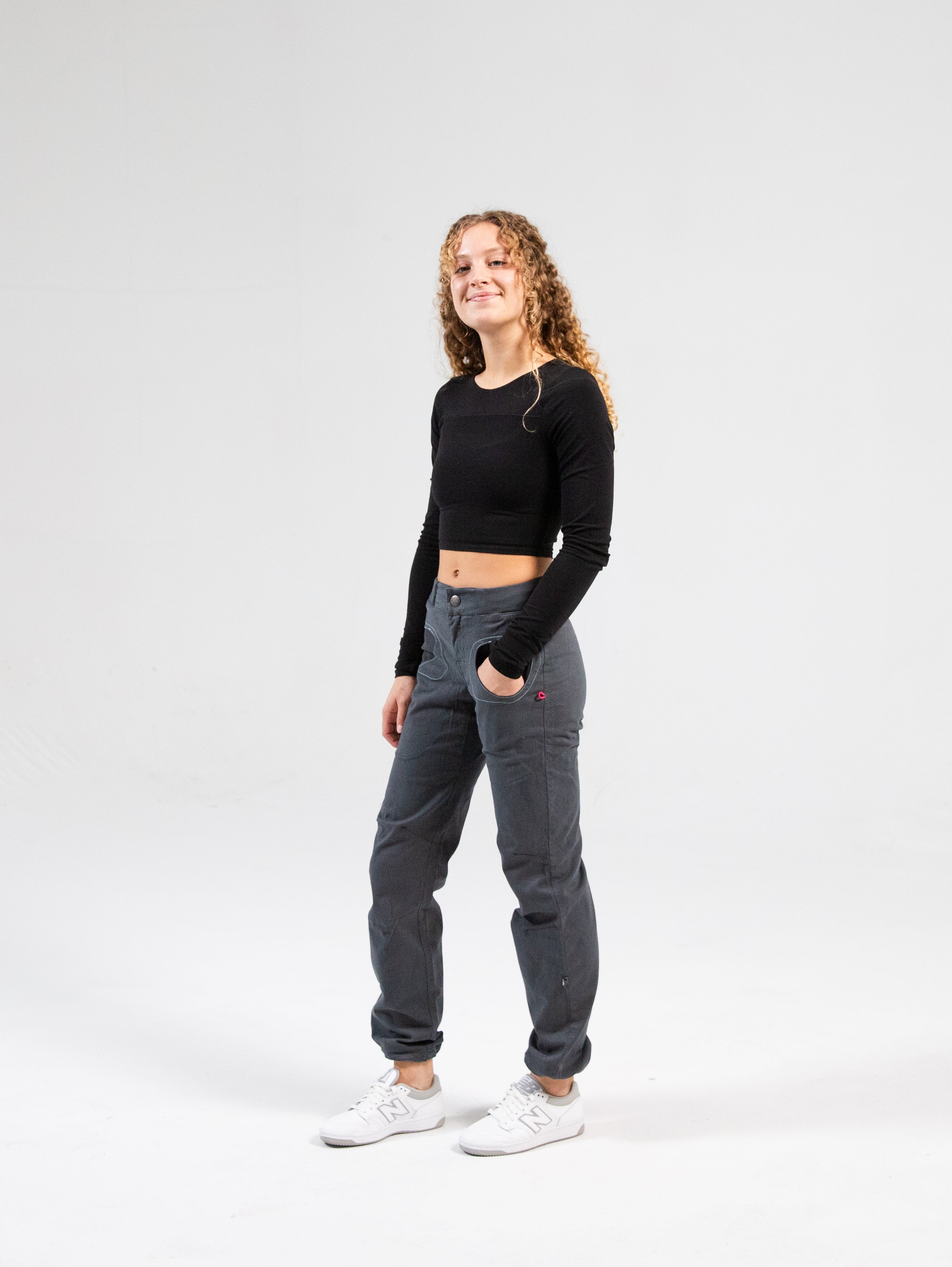 ClimbingClothingShop_StudioPho